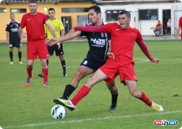 עראבה לא הצליחה להפתיע את בית שאן. עבד רבאח מימין (עודד חסין)